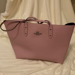 Coach Mauve Leather Tote Bag
